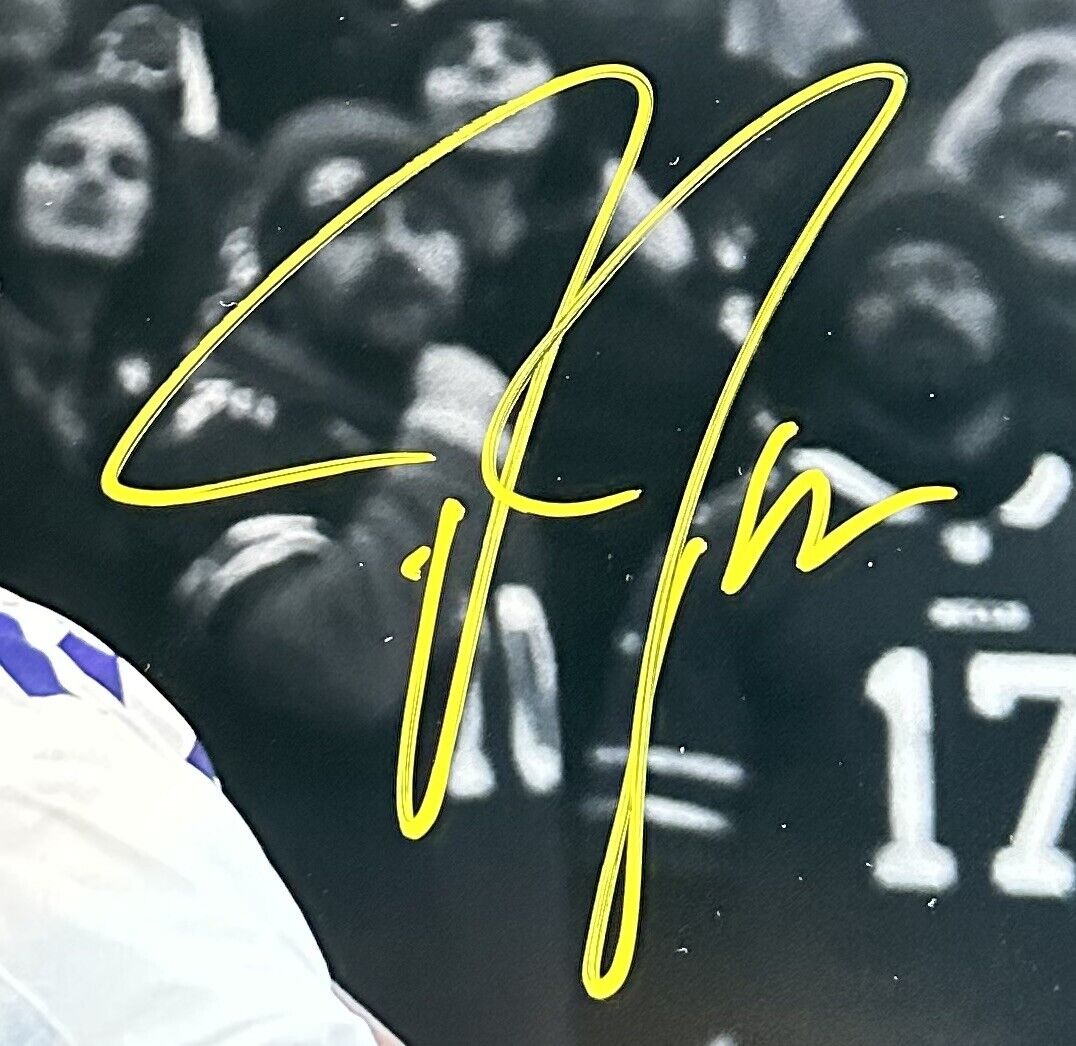 Justin Jefferson Autograph Signed Vikings 16x20 Photo Black 