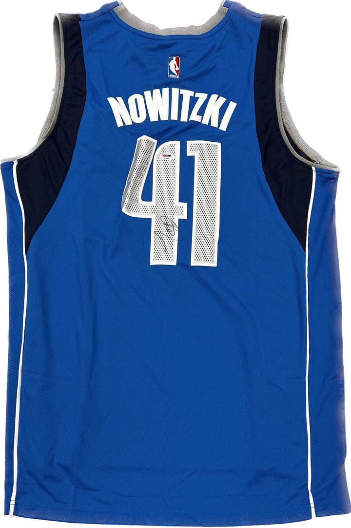 Dirk Nowitzki signed jersey PSA/DNA Dallas Mavericks Autographed Image 1