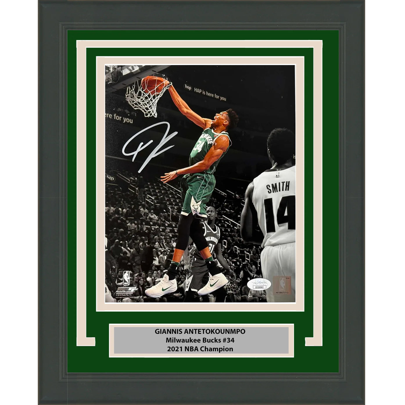 Giannis Antetokounmpo Autographed Signed buy Photo with COA