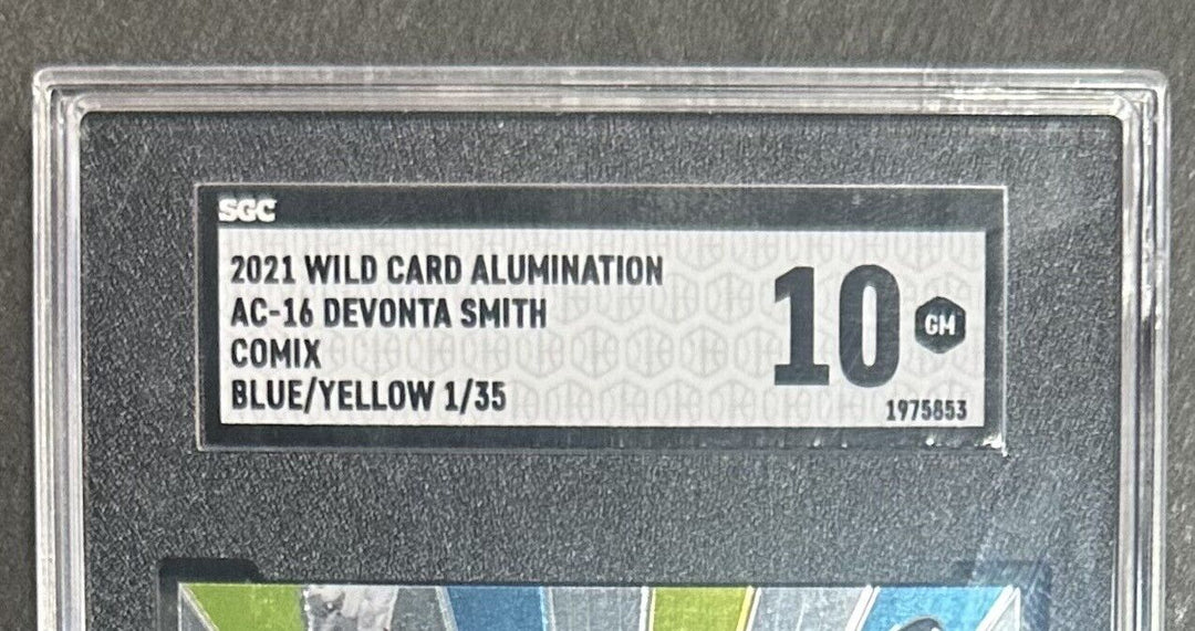 2021 Wild Card Animation AC-16 Devonta Smith Comix Blue/Yellow /35 SGC 10 RC Image 2