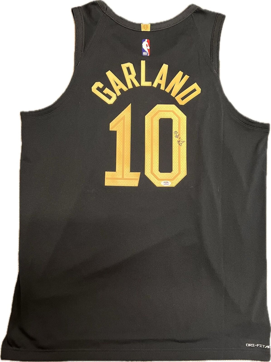 Darius Garland signed jersey PSA/DNA Cleveland Cavaliers Autographed Image 1