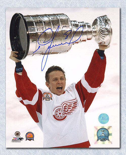 Igor Larionov Detroit Red Wings Autographed Stanley Cup 8x10 Photo Image 1