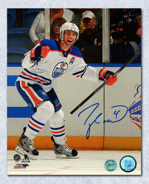 Taylor Hall Edmonton Oilers Autographed Record 2 Goals in 8 Seconds 8x10 Photo Image 1