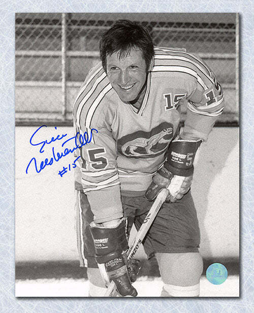 Eric Nesterenko Chicago Cougars Autographed 8x10 Photo Image 1