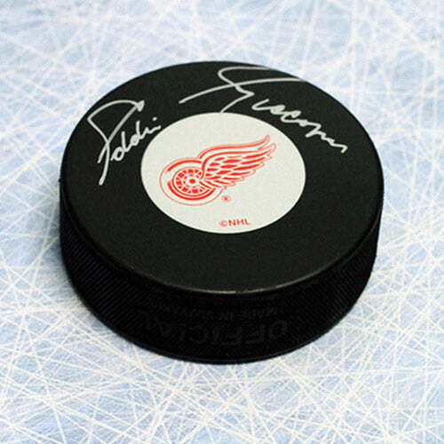Ed Giacomin Detroit Red Wings Autographed Hockey Puck Image 1