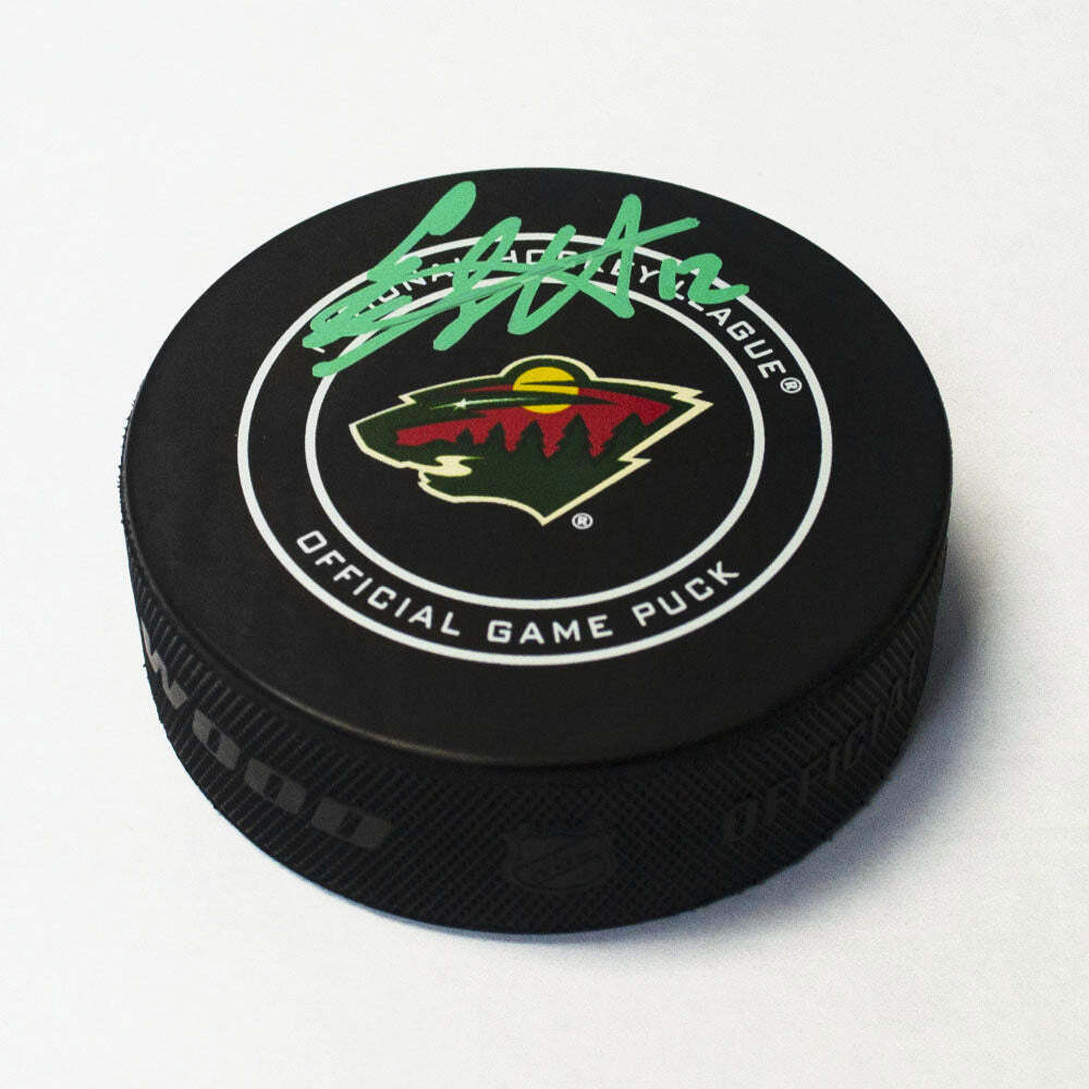 Eric Staal Minnesota Wild Autographed Official NHL Game Puck Image 1