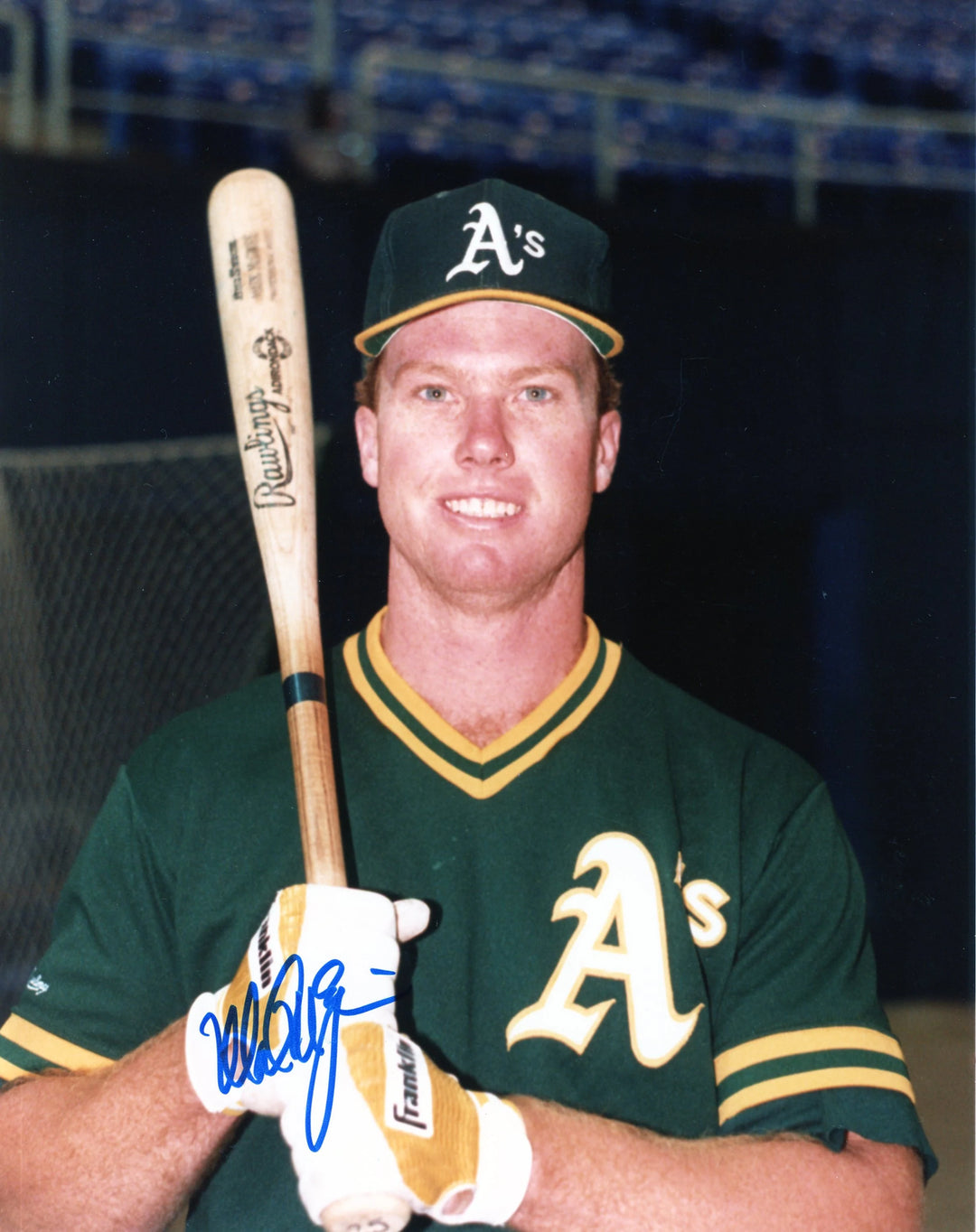 Mark McGwire Autographed 8x10 Photo (JSA) Image 1