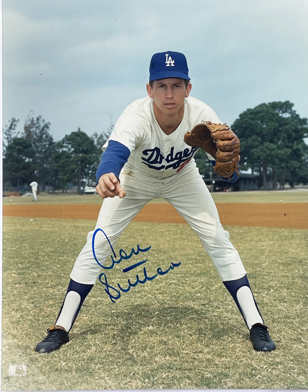 Don Sutton Autographed 8X10 Baseball Photo (Beckett) Image 2