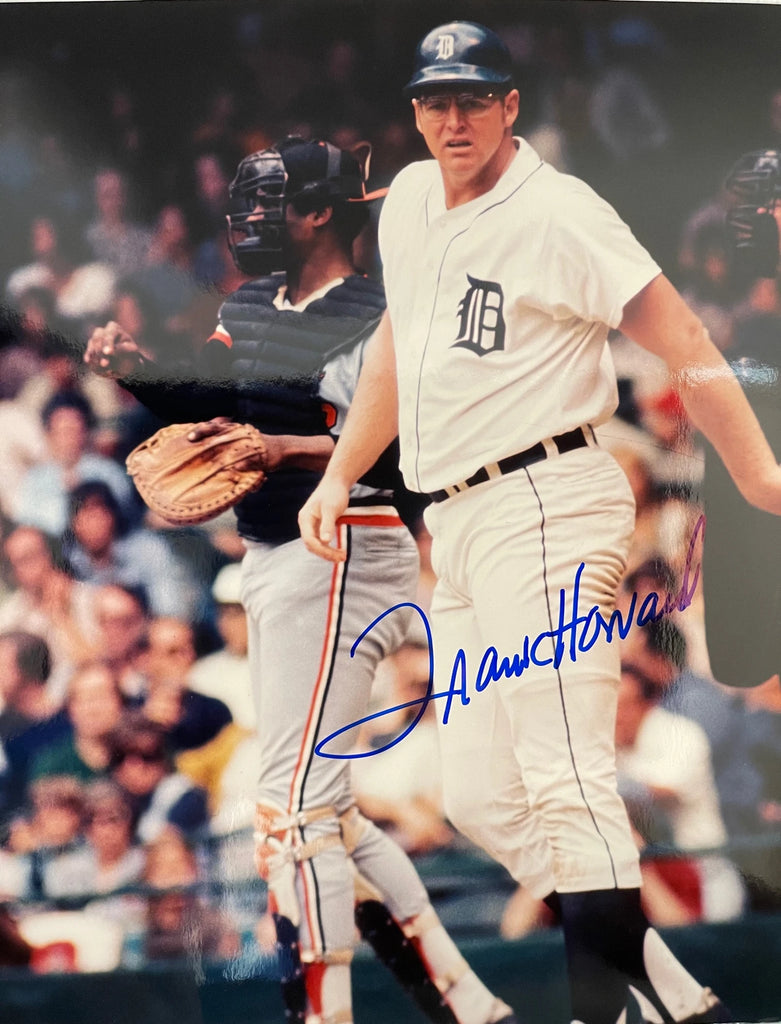 Deacon donates full set of signed, 1968 Tigers baseball cards for CCSEM  auction - Detroit Catholic