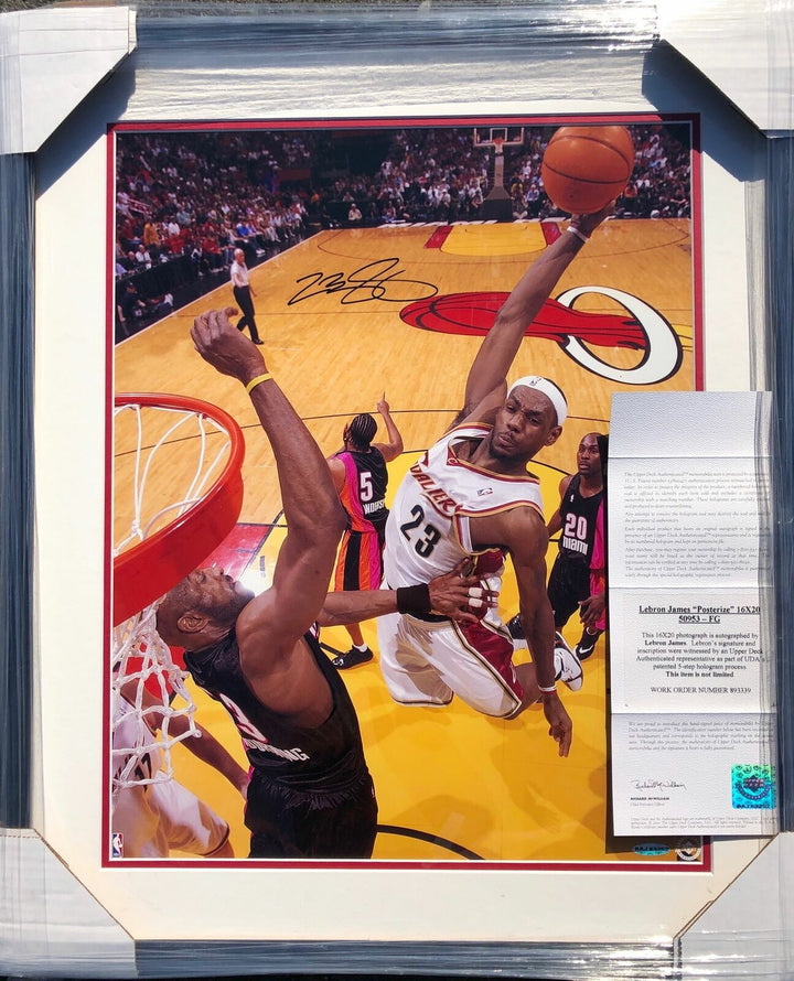 LeBron James Signed 16x20 Photo Upper Deck PSA/DNA Auto Grade 9 Framed Image 2