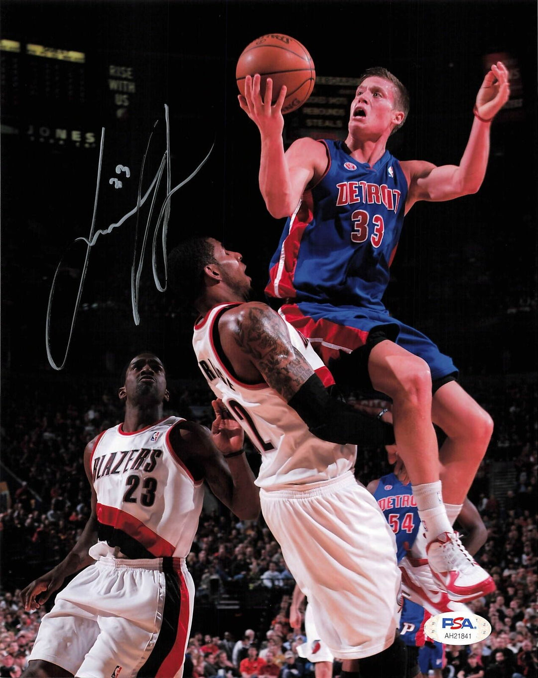 Jonas Jerebko signed 8x10 photo PSA/DNA Detroit Pistons Autographed Image 1
