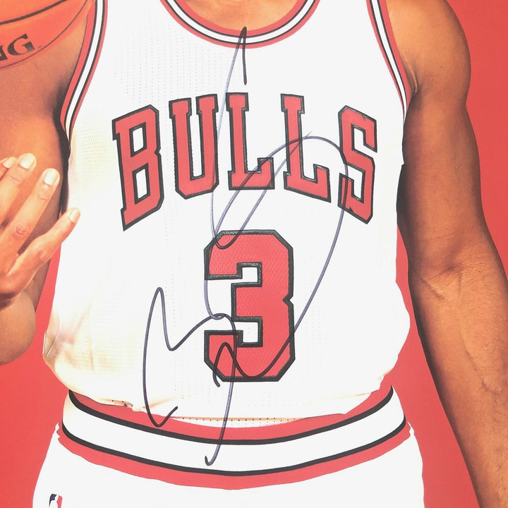 Dwyane Wade signed 11x14 photo PSA/DNA Chicago Bulls Autographed Image 2