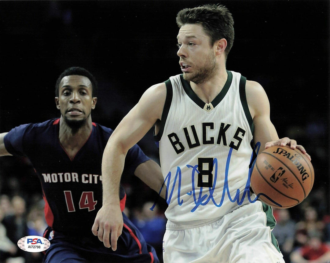 Matthew Dellavedova signed 8x10 photo PSA/DNA Milwaukee Bucks Autographed Image 1