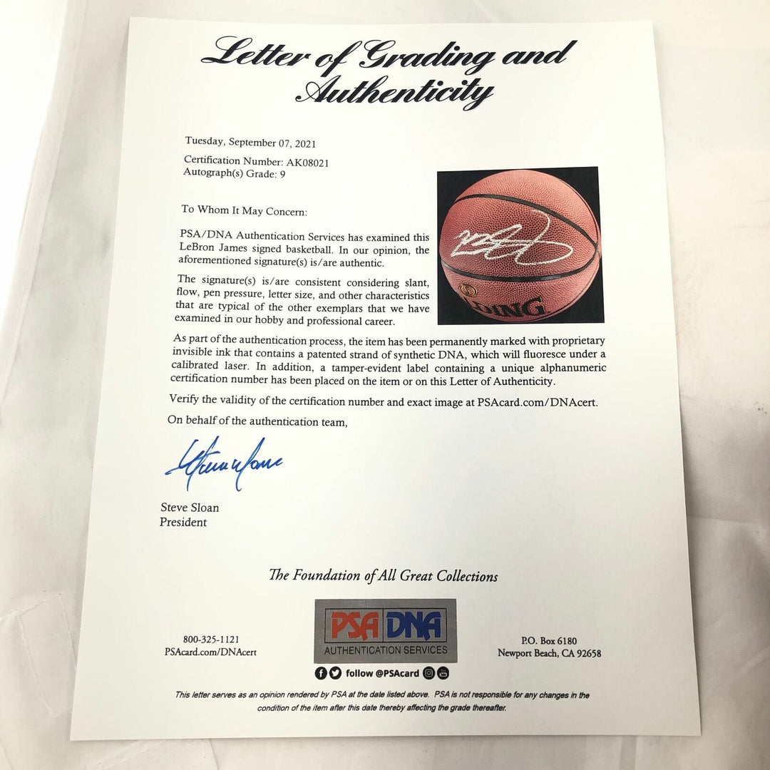 LeBron James Signed Basketball PSA/DNA Auto Grade 9 Los Angeles Lakers Autograph Image 5