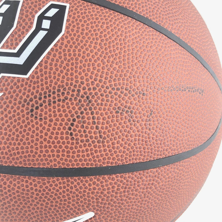 Tim Duncan signed Basketball PSA/DNA Spurs autographed Image 2