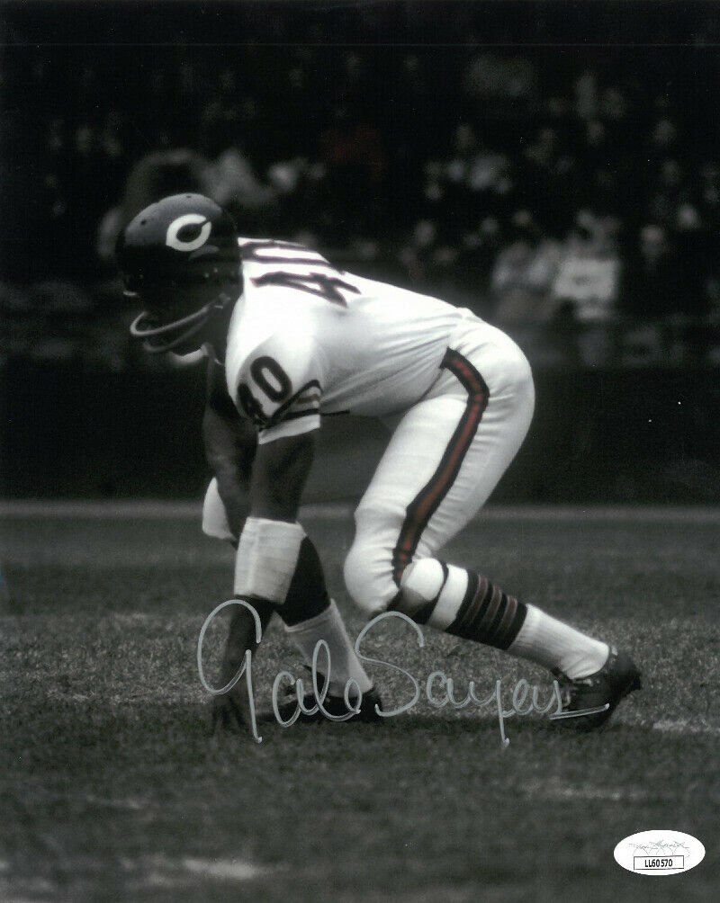 Gale Sayers signed Chicago Bears 8x10 Photo- JSA #LL60570 Image 1