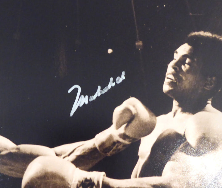 Muhammad Ali & Ken Norton Autographed Signed Framed 16x20 Photo Beckett A53365 Image 4