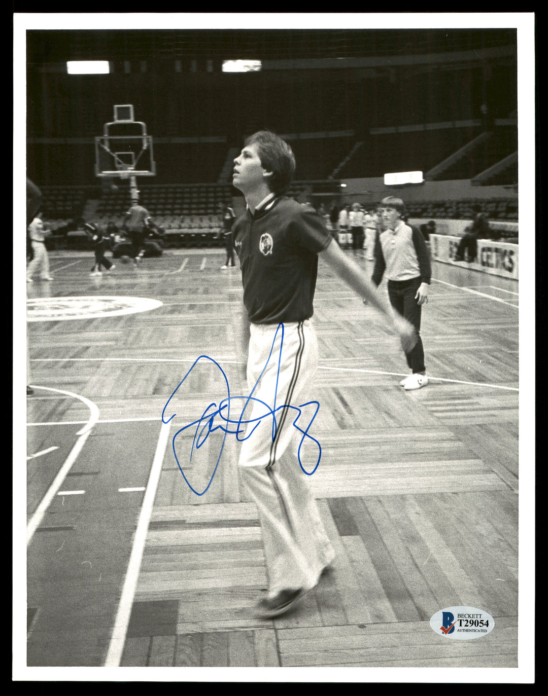 Danny Ange Autographed 8x10 Photo Celtics Vintage Signature Beckett T29054 Image 2