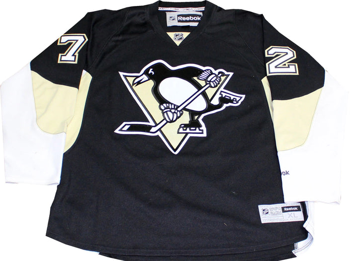 Patric Hornqvist Autographed Pittsburgh Penguins Jersey (JSA) Image 4