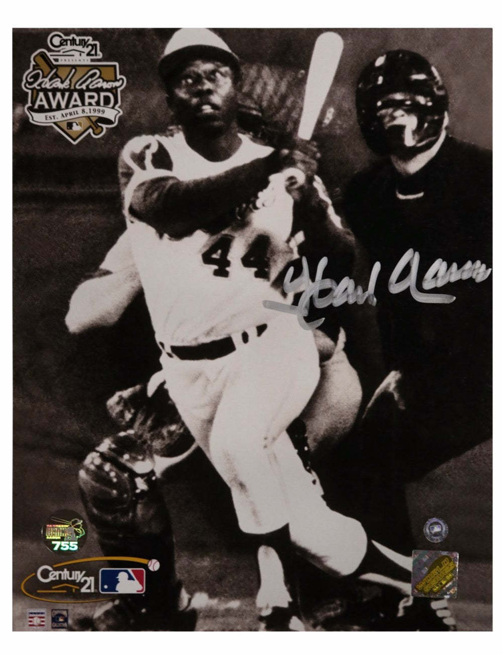 Hank Aaron Autographed Century 21 Hank Aaron Award 8x10 Photo (MLB Authentication)