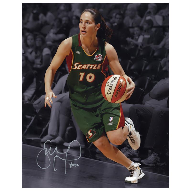 Sue Bird Autographed Spotlight Retro 16x20 Photo