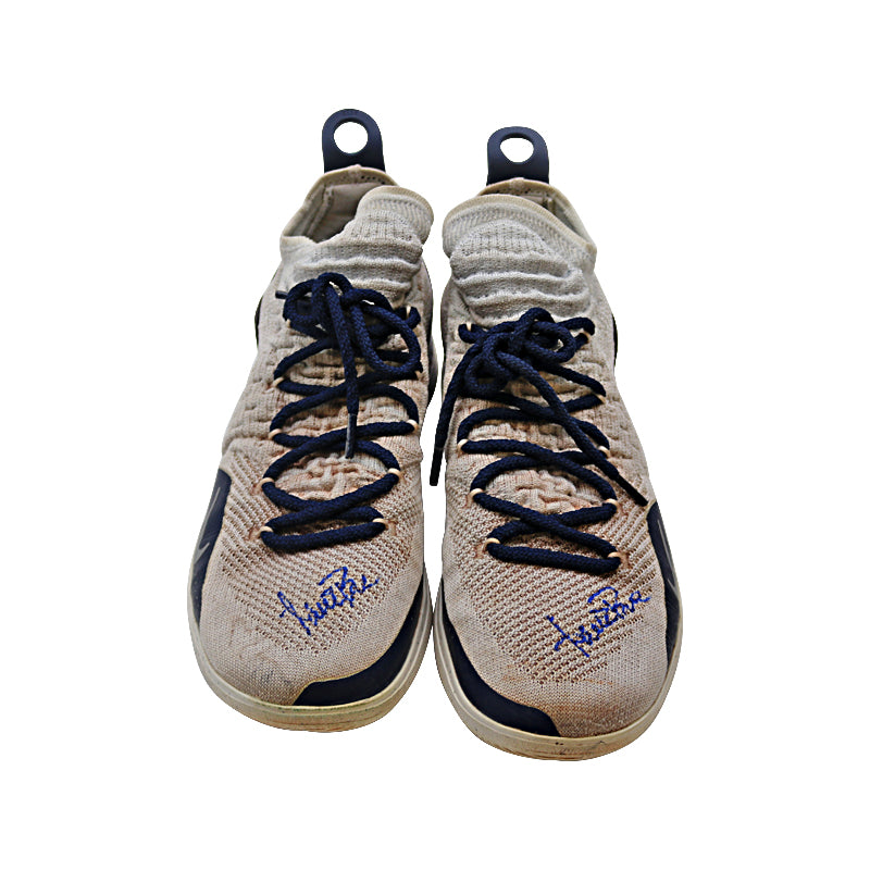 Aaron Boone New York Yankees Autographed 2019 Game Used White Nike Sneakers Size 11 (Boone LOA/CX Auth)