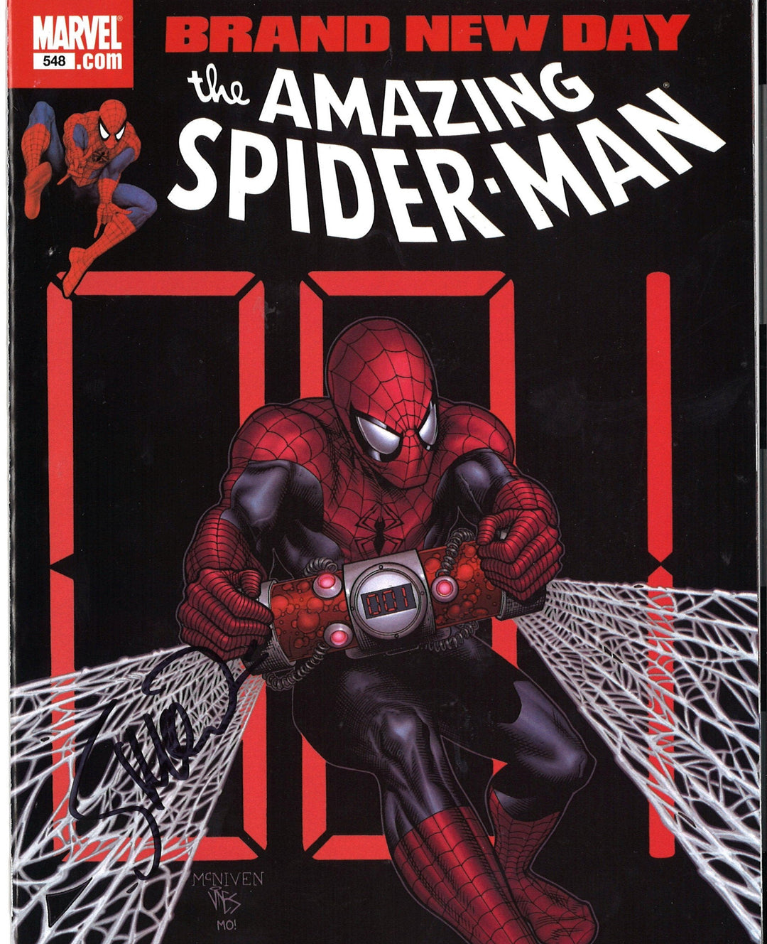Steve McNiven Autographed The Amazing Spider-Man Comic Book