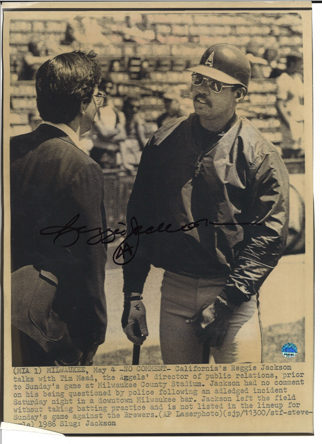 Reggie Jackson Autographed 7x9 Press Photo Copy dated 5/5/86