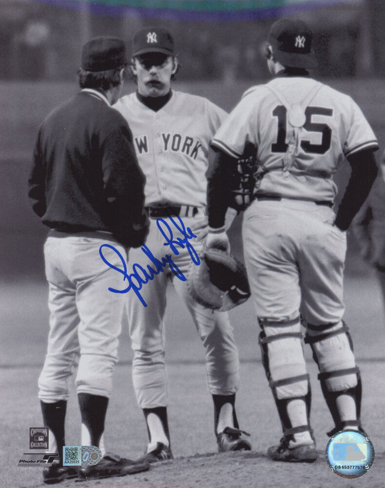 Sparky Lyle New York Yankees Signed 8x10 Photo Pictured With Thurman Munson & Billy Martin (AIV)